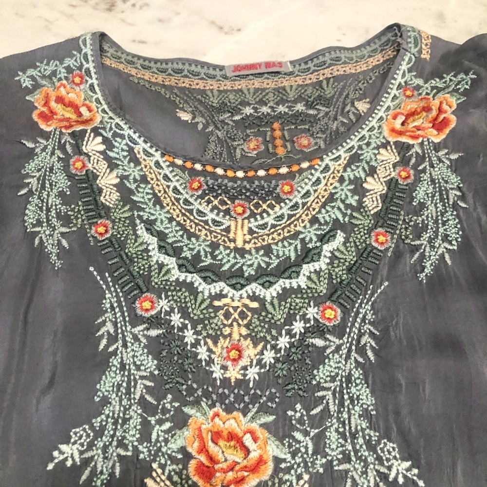 Johnny Was Tunic soft gray with beautiful embroidery.